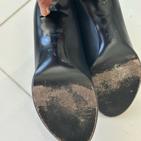 AUTHENTIC Louis Vuitton Black Leather Peep Toe Heels w/ Lace Up - Picture 6 of 8